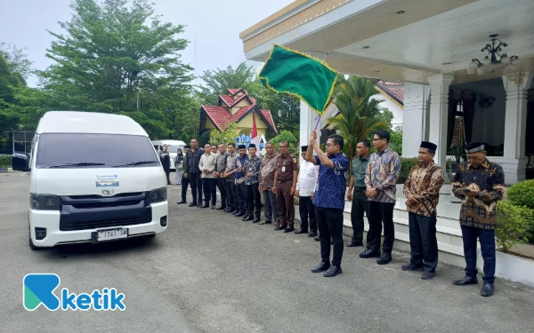 Thumbnail Berita - Jeffry Sentana Lepas Keberangkatan Kafilah Kota Langsa di MTQ XXXVII Aceh Tahun 2025