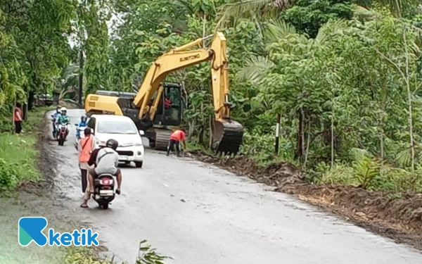Thumbnail Berita - Rp18,88 Miliar Digelontorkan untuk Proyek Jalan Bangunsari-Ngadirejan Pacitan