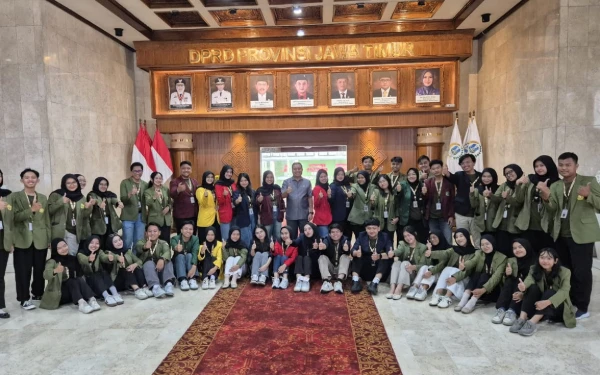 Sambang DPRD Jatim, Mahasiswa Administrasi Negara Urun Rembug Gagasan Ekonomi Kreatif