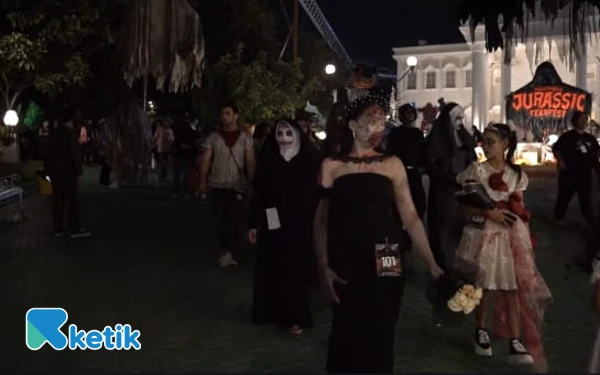 Thumbnail Berita - ‎Halloween Jatim Park 3 Sukses Bikin Pengunjung Merinding