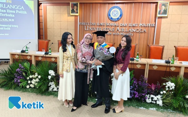 Perjuangan 6 Tahun 2 Bulan Akhirnya Tuntas, Kapolda Jabar Rudi Setiawan Selesaikan Program Doktor