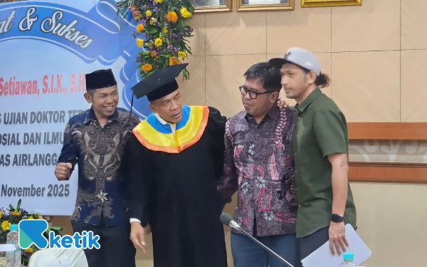 Thumbnail Kapolda Jabar Raih Gelar Doktor! Disertasi Jujur dan Menginspirasi Ini Bikin Kagum Suko Widodo