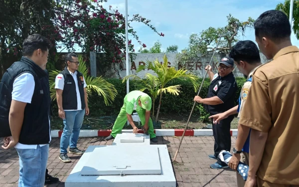 Thumbnail Berita - Satreskrim Polres Tulungagung dan Disperindag Sidak SPBU Terkait Isu Pertalite Bikin Kendaraan Mrebet, Ini Hasilnya