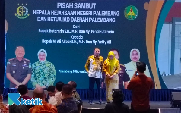 Thumbnail Berita - Malam Pisah Sambut Kepala Kejari Palembang Penuh Haru dan Keakraban