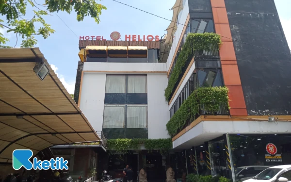 Thumbnail Berita - Dari Backpacker hingga Keluarga, Hotel Helios Malang Hadir dengan Fasilitas Nyaman dan Harga Terjangkau di Tengah Kota