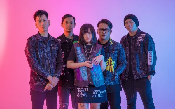 Thumbnail Berita - Cynantia Pratita Hengkang dari Stereowall, Jawab Isu Konflik Internal