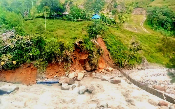 Thumbnail Berita - Tragedi Banjir Bandang Nduga! Pencarian 23 Warga Hilang Masih Terus Dilakukan