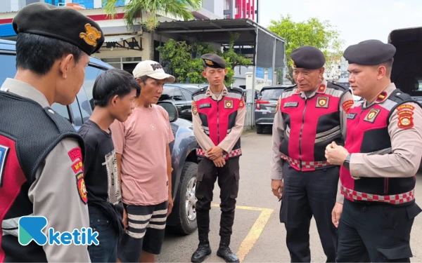 Thumbnail Berita - Polda Sumsel Tangkap Dua Pelaku Pungli yang Sempat Viral di Medsos