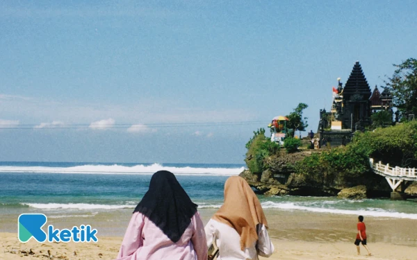 Thumbnail Berita - Pesona Tersembunyi, 3 Pantai Paling Indah di Malang yang Wajib Masuk Bucket List