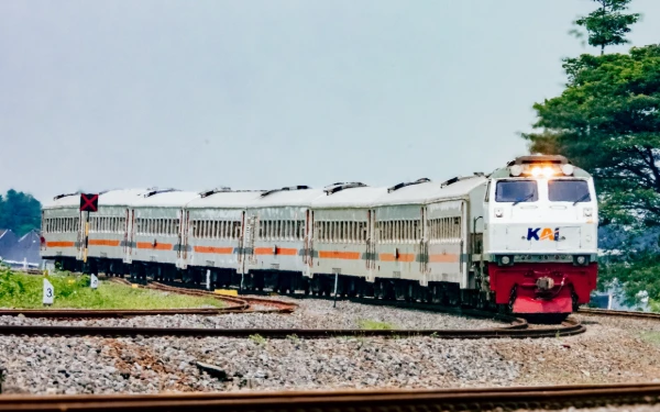 Thumbnail Berita - KAI Daop 7 Madiun Berikan Manfaat Melalui Program Boarding Pass Through Value