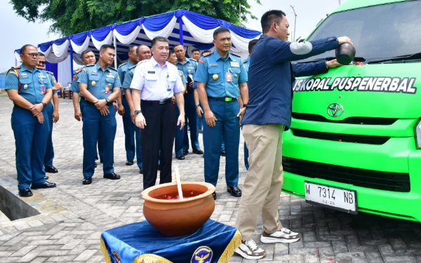Thumbnail Berita - Komandan Puspenerbal Launching Trans Juanda dan Resmikan Renovasi Gedung Puskopal