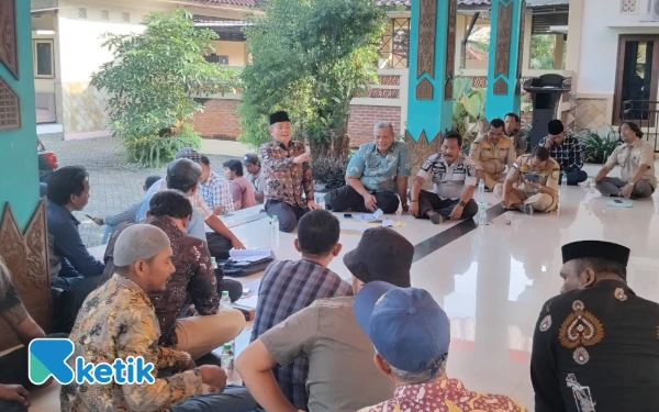 Thumbnail Berita - Pemkab Bangkalan Izinkan PKL Berjualan di Bantaran Sungai, Ini Syaratnya