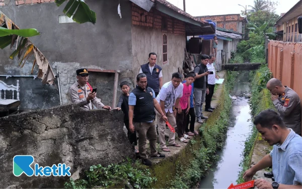 Thumbnail Berita - Tragis! Siswa SMP di Palembang Tewas di Parit Belakang Sekolah Saat Jam Istirahat