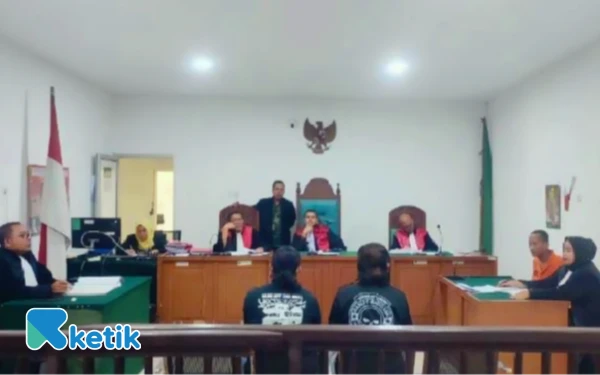 Thumbnail Berita - Bagus Maulana Didakwa Simpan Senjata Api Ilegal, Hakim: “Untuk Apa Kamu Punya Senjata?”