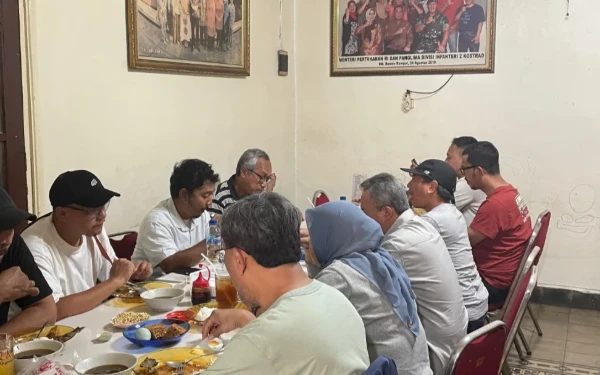 Berburu Rawon Enak di Malang? Ini 3 Warung Legendaris yang Kuahnya Bikin Merem Melek