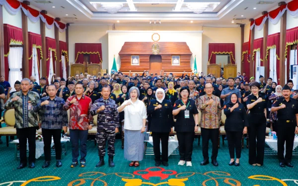Gubernur Khofifah Dikukuhkan sebagai Dewan Pembina Kehormatan Paguyuban Mas TRIP Jatim