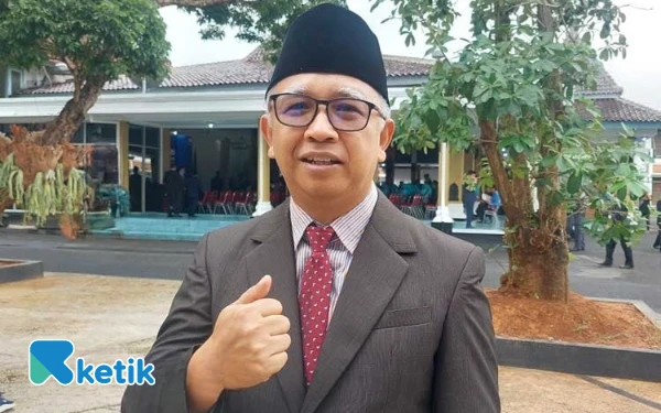 Thumbnail Berita - Kepala Disperkimtan Pacitan Ajak Teladani Semangat Juang di Hari Pahlawan Nasional 2025