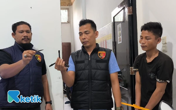 Thumbnail Berita - Residivis Curanmor Kembali Beraksi, Tertangkap Warga Saat Dorong Motor Curian