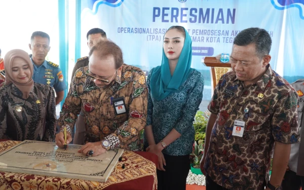 Thumbnail Berita - Wali Kota Tegal Resmikan TPA Bokong Semar, Tandai Era Baru Pengolahan Sampah Ramah Lingkungan