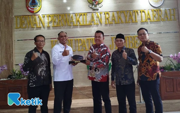 Thumbnail Berita - Komisi II DPRD Kota Blitar Kunjungi DPRD Jember, Dalami Tata Kelola dan Pengembangan Sektor Tembakau