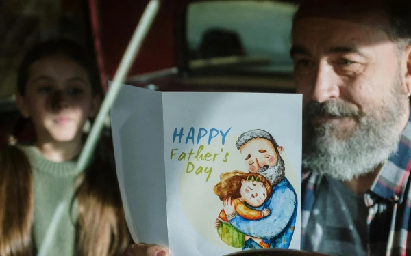 Thumbnail Berita - Hari Ayah Nasional: 5 Rekomendasi Film Penuh Air Mata dan Pelajaran Hidup!