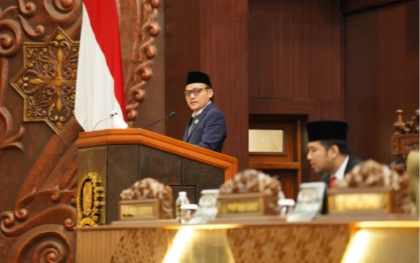 Thumbnail Berita - Komisi B DPRD Jatim Soroti Lemahnya Pengawasan Alat Tangkap Ikan dan Kesejahteraan Nelayan