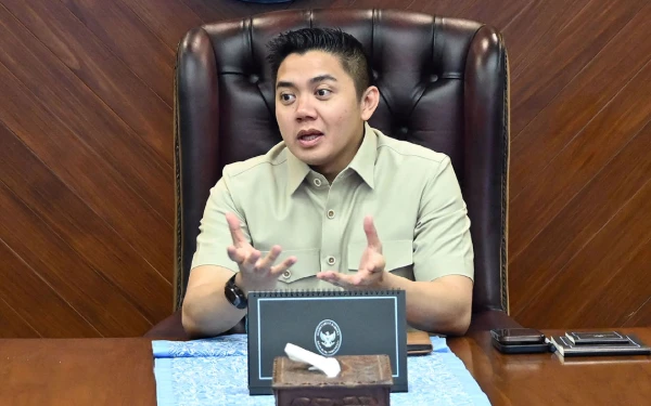 Seskab Teddy: Tak Boleh Lagi Ada Data Salah, Bantuan Pemerintah Harus Tepat 100%