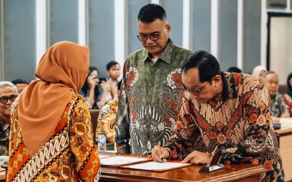 Thumbnail Berita - Teddy Kembali di Percaya Jadi Dirut PDAB Tirtatama, Pemda DIY Desak BUMD Jadi Akselerator Pembangunan