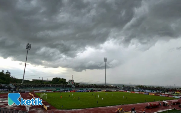 Thumbnail Berita - Cuaca Kota Yogyakarta 15 November 2025 Diprakirakan Hujan Ringan, Jambi Berawan