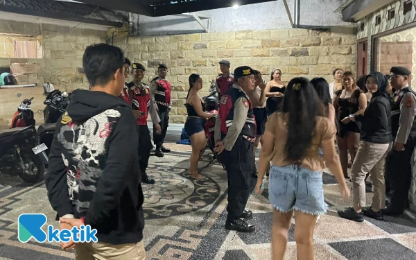 Thumbnail Berita - Cegah Tindak Kriminal Jelang Galungan, Polres Buleleng Razia 4 Tempat Hiburan