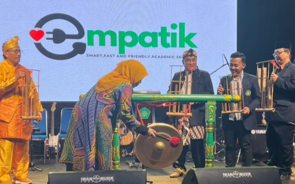 Thumbnail Berita - FITK UIN Malang Resmi Rilis EMPATIK, Gebrakan Baru Transformasi Layanan Akademik Digital