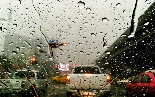 Waspada saat Melintasi Tol dalam Kondisi Hujan, Ini yang Perlu Diperhatikan