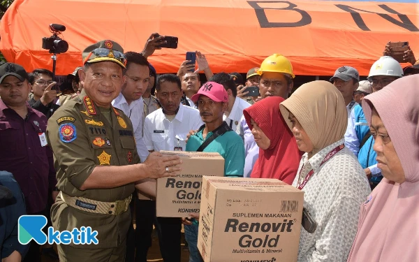 Thumbnail Mendagri Tinjau Lokasi Longsor di Cilacap, Arahan Presiden untuk Memobilisasi