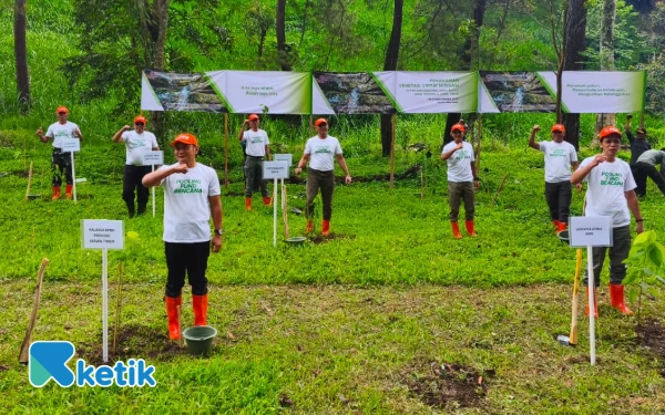 Thumbnail Berita - ‎Peringati Hari Pohon Sedunia, BNPB Tanam Pohon di Taman Merak Pujon Kabupaten Malang