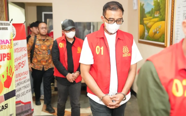 Thumbnail Berita - Guncang Sumsel! Pimpinan Bank dan Komplotan Perantara KUR Jadi Tersangka Korupsi