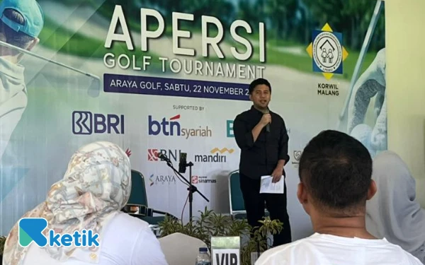 Thumbnail Berita - Hadiri Peringatan HUT ke-27 Apersi, Ini Pesan-Pesan Wagub Emil Dardak