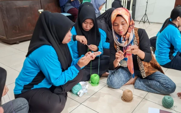 Keluar Penjara Langsung Kerja! Lapas Kediri Siapkan WBP Jadi Tenaga Rajut Profesional Berstandar Nasional