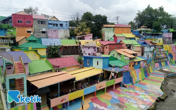 Thumbnail Berita - Terbuka Untuk Umum, Kampung Warna-Warni Malang Siapkan Perayaan Khusus Malam Pergantian Tahun