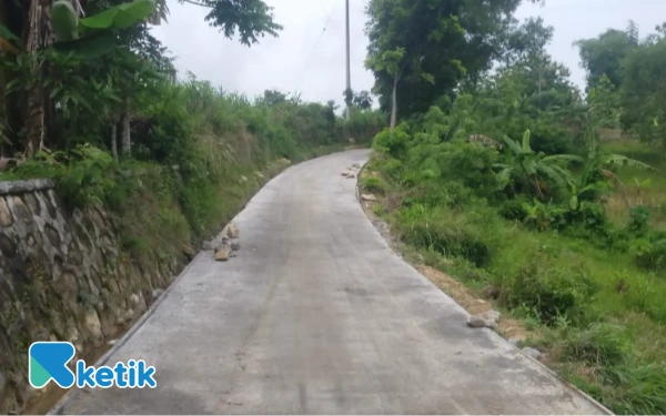 Pembangunan Jalan Rabat Beton Melalui BKK di Desa Torjunan Sampang Berkualitas, Berikan Dampak Nyata bagi Petani