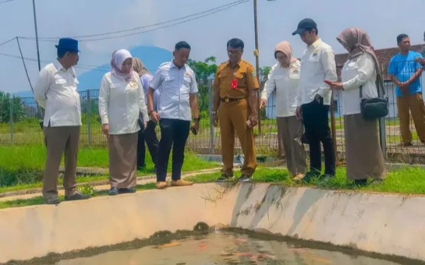 Komisi B DPRD Lumajang Lakukan Evaluasi dan Monitoring di Dinas Perikanan