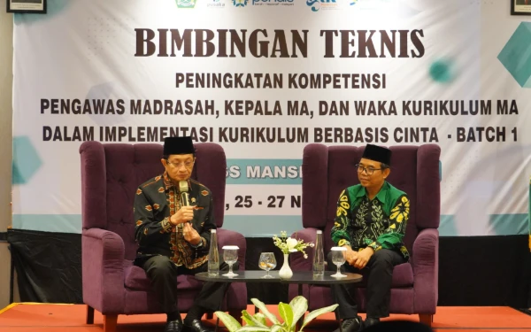 Thumbnail Berita - Hadiri Acara Kanwil Kemenag Jatim, Menteri Agama Tekankan Pendidikan Berbasis Cinta