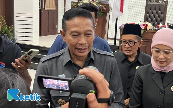 Thumbnail Berita - Wali Kota Malang Sambut Permintaan Gerobak Sampah hingga Pembangunan Fisik di Program RT Berkelas