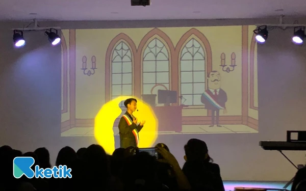 Thumbnail Berita - Fairy Tales Reimagined: Drama Siswa SMP Charis Malang Suguhkan Kisah Klasik Bernuansa Modern