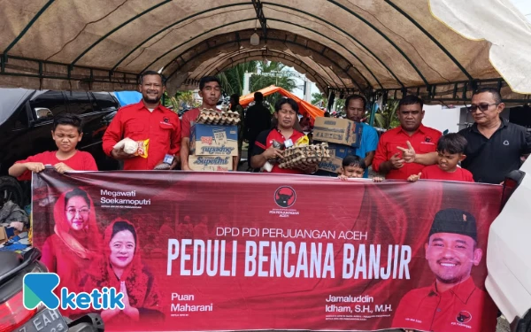 Thumbnail Berita - Peduli Korban Banjir, PDI Perjuangan Aceh Barat Salurkan Bantuan Darurat