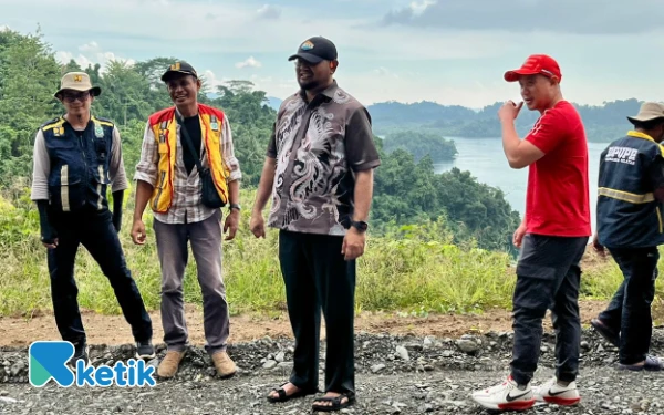 Bassam Pastikan Proyek Jalan Tak Melenceng, Pohang–Indari Diinspeksi Langsung