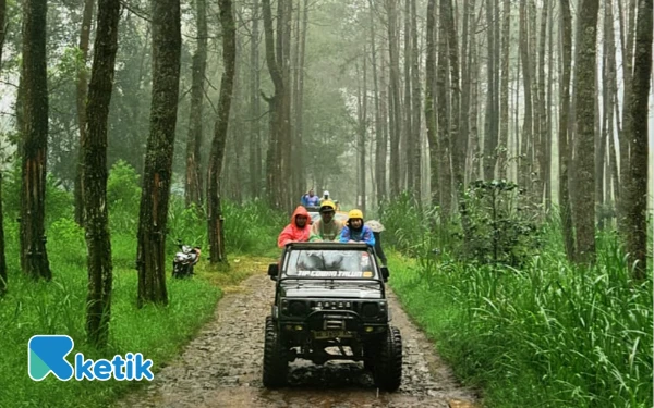 Thumbnail Berita - Off-Road Coban Talun: Sensasi Melintasi Jalur Ekstrem dengan View Lereng Gunung yang Menakjubkan