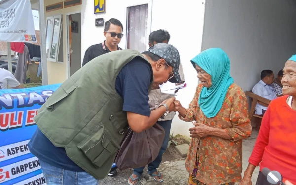 Biasa Bersaing Lelang Proyek, 7 Asosiasi Pengusaha Konstruksi Lumajang Kompak Bantu Korban Erupsi