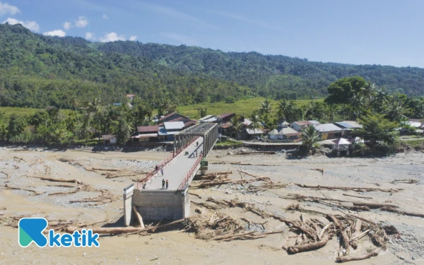 Thumbnail Berita - Sejumlah Jalan dan Jembatan di Aceh Putus Akibat Banjir dan Longsor. Ini Daftarnya
