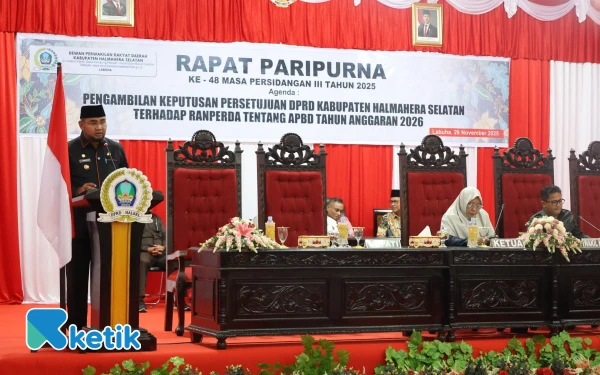 Thumbnail Berita - DPRD Ketuk APBD Rp 1,7 Triliun, Bassam Kasuba Minta OPD Lebih Gesit dan Transparan