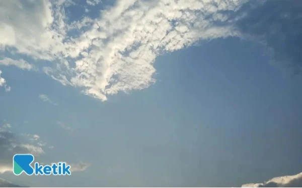 Thumbnail Berita - Cuaca Kota Jakarta 1 Desember 2025 Cerah Berawan, Kupang Hujan Petir